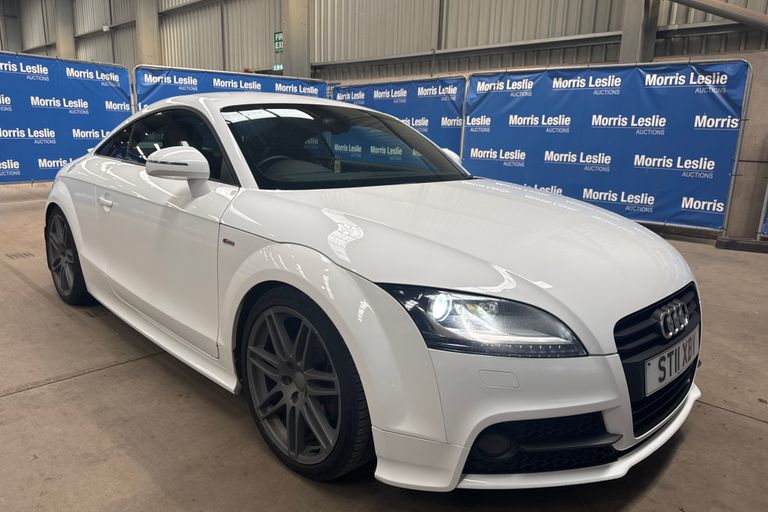 AUDI TT