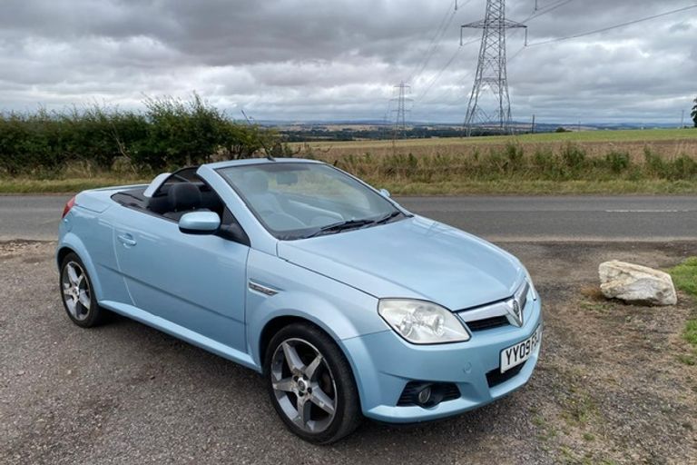 VAUXHALL TIGRA