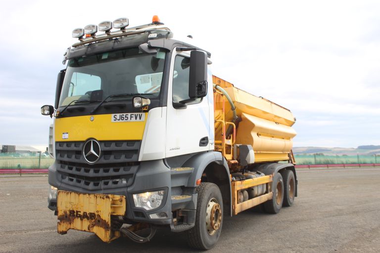 MERCEDES-BENZ AROCS (1)
