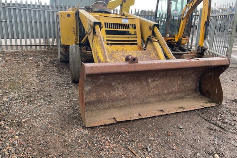 JCB 2B