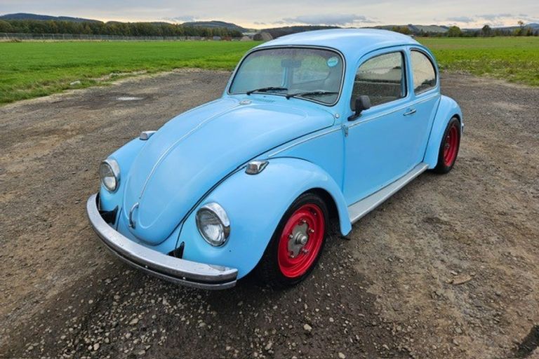 VOLKSWAGEN BEETLE 1500