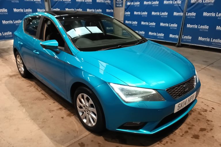 SEAT LEON