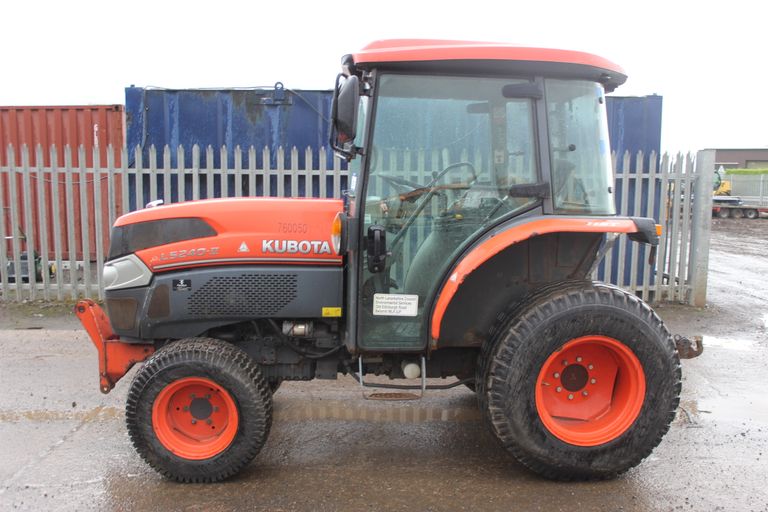 KUBOTA L5240