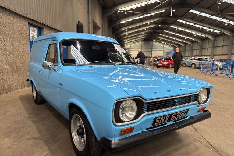 FORD ESCORT 6CWT