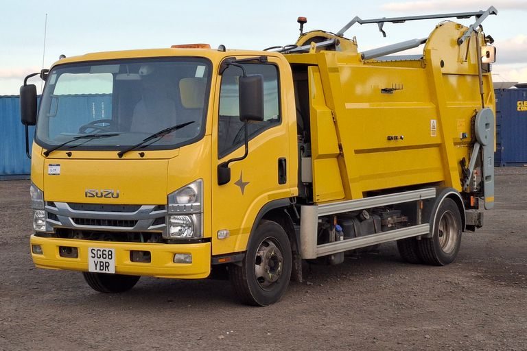 ISUZU TRUCKS FORWARD N75.190 AUTO