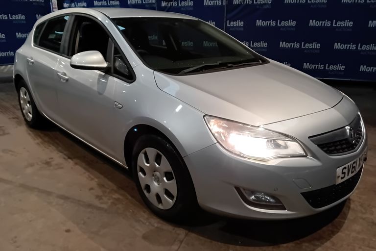 VAUXHALL ASTRA