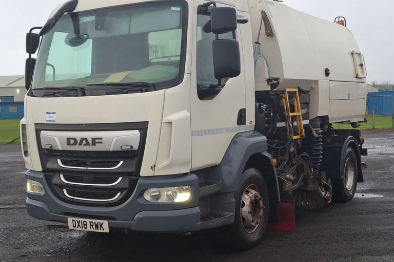DAF TRUCKS LF