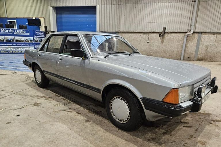 FORD GRANADA GL AUTO