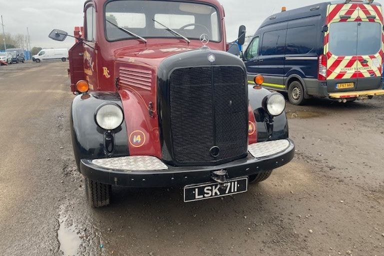 DAIMLER-BENZ L311/42