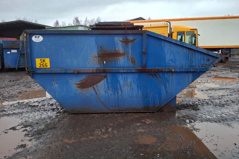 BUILDERS SKIP BUILDERS SKIP