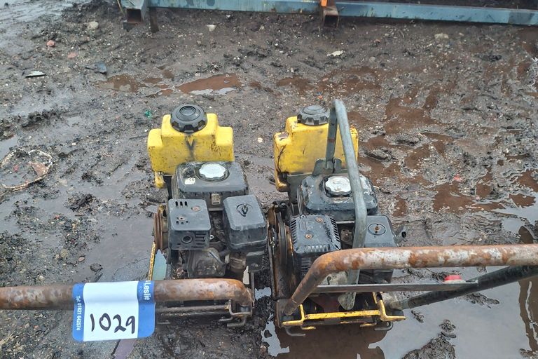 2X WACKER PLATES - PARTS MISSING 