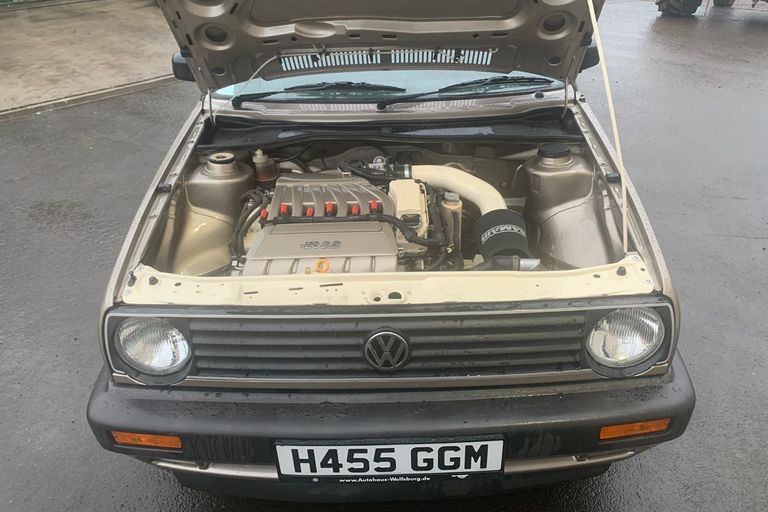 VOLKSWAGEN GOLF
