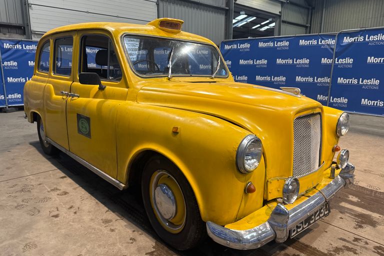 AUSTIN F X4 TAXI/HIRE CAR