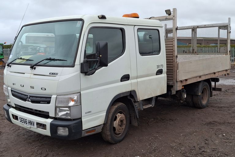 MITSUBISHI FUSO CANTER CREW CAB TIPPER