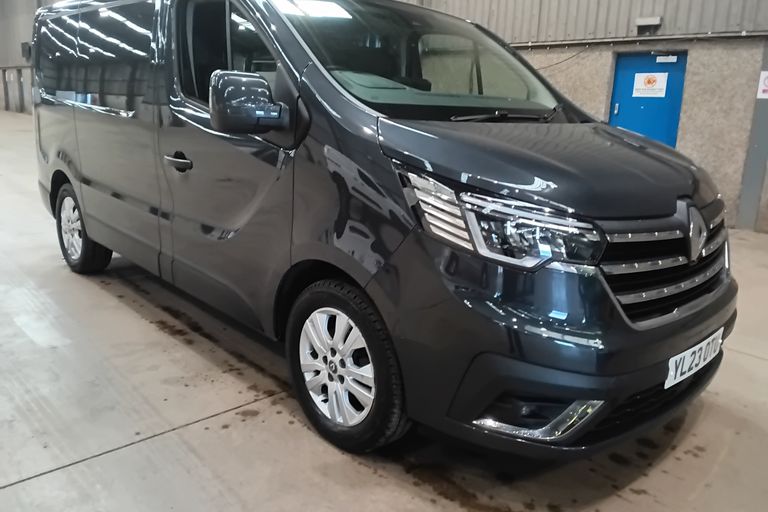 RENAULT TRAFIC