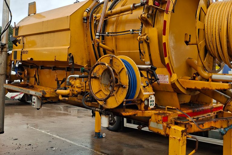 WHALE MVC GULLY BODY 