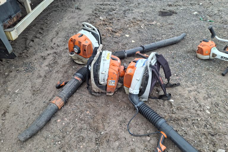 3x STIHL LEAF BLOWER 