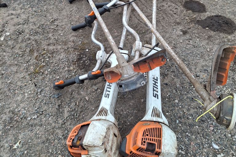 4X STIHL STRIMMERS 