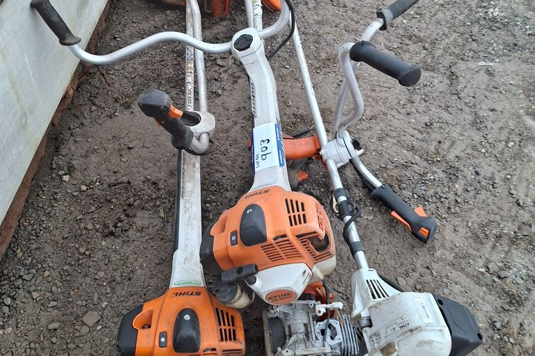 4X STIHL STRIMMERS 