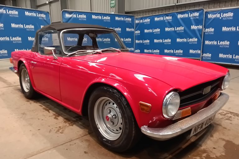 TRIUMPH TR6
