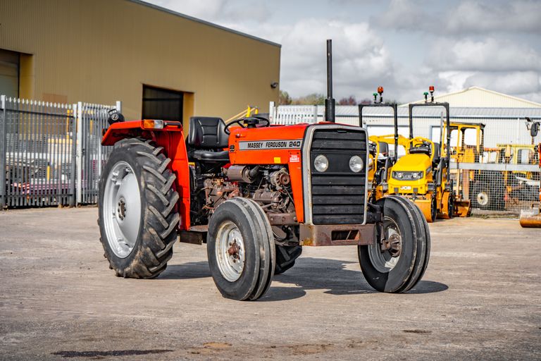 MASSEY FERGUSON MF 240