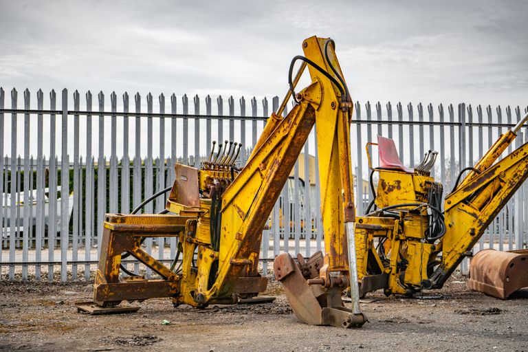 MASSEY FERGUSON BACK ACTOR